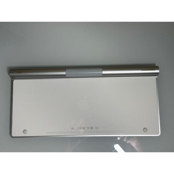 Apple‎ A1314 Wireless Keyboard - Excellent Condition! - Picture 2 of 4